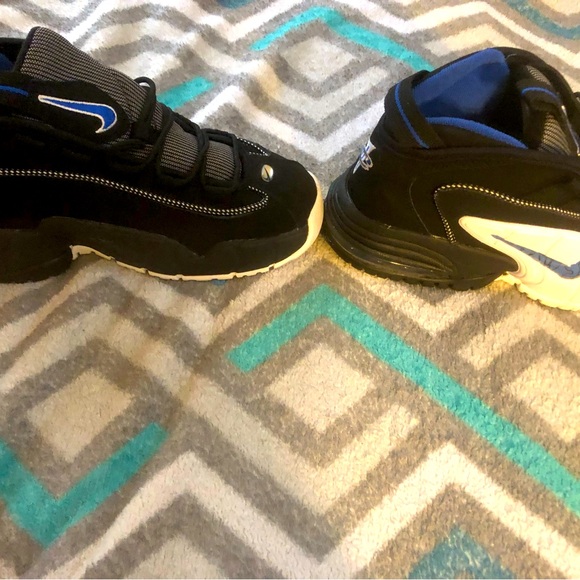 Nike - Picture 3 of 3